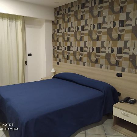 Hotel Poseidon 科里利亚诺·卡拉布罗 外观 照片